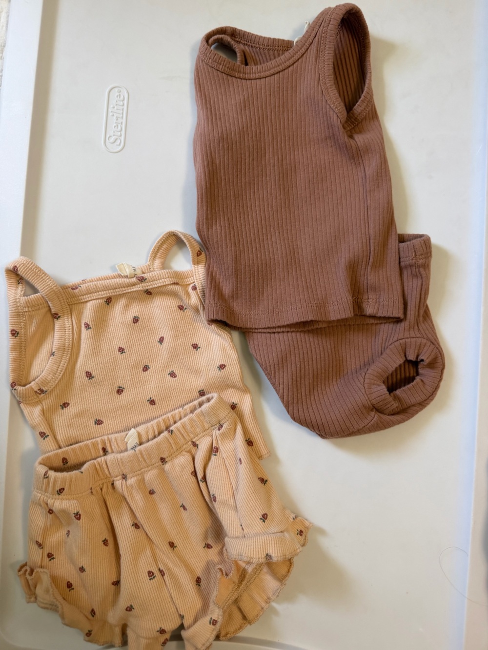 Quincy Mae 0-3 Month sets EUC